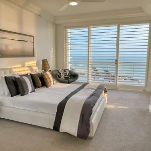 Aparthotel Carmel By The Sea, Gold Coast